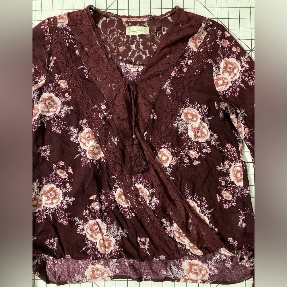 NWOT Altar’d State Women’s‎ Small Floral Blouse